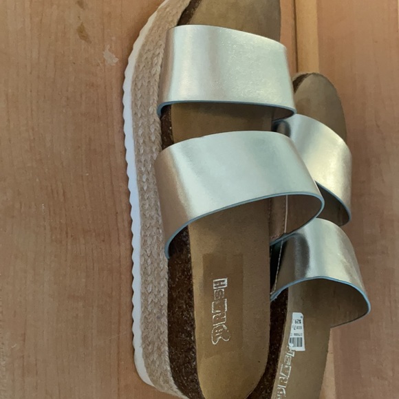 silver platform - Picture 2 of 2